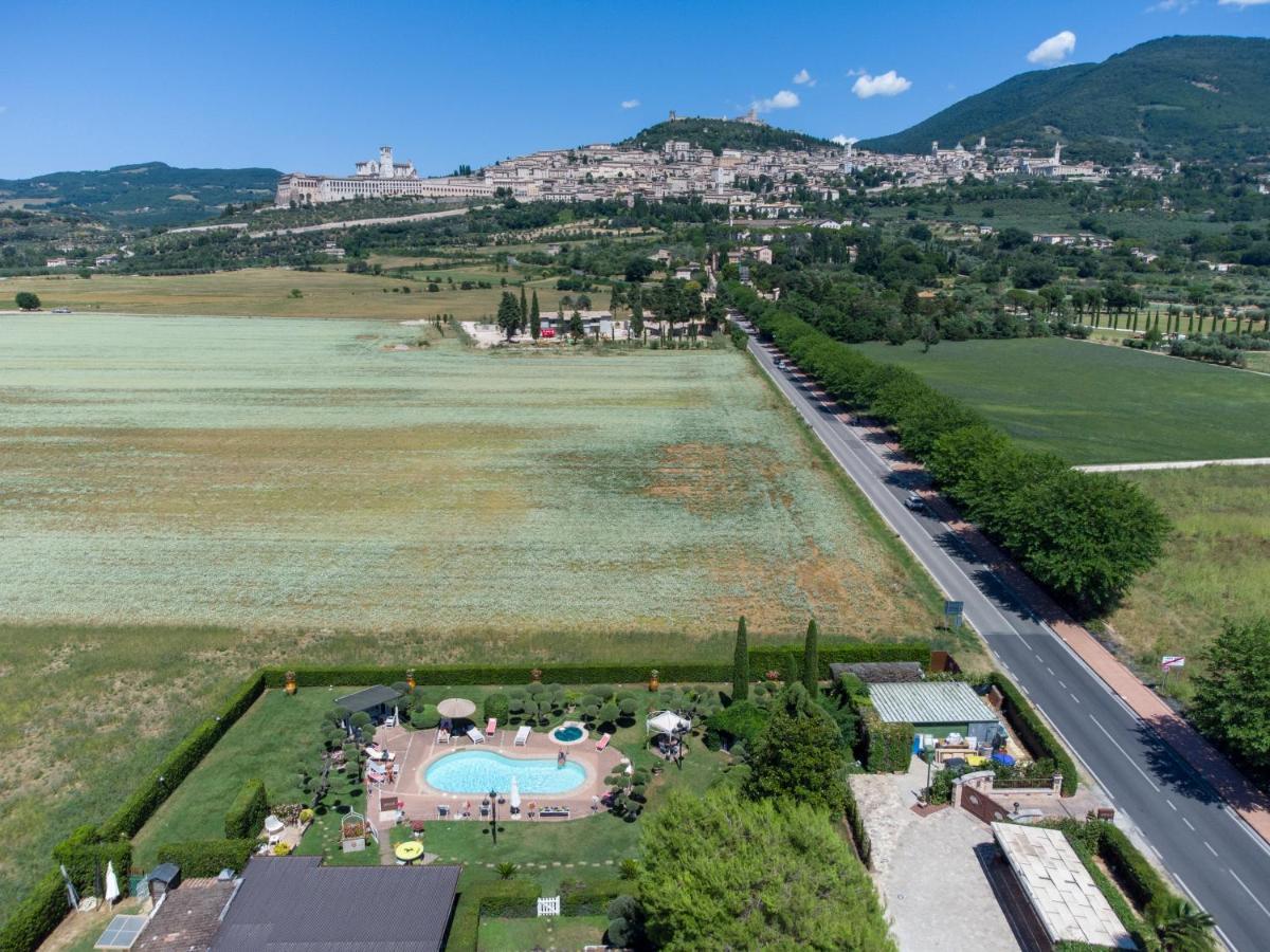 Bed and Breakfast Unica Assisi Agri-Charming House Екстер'єр фото
