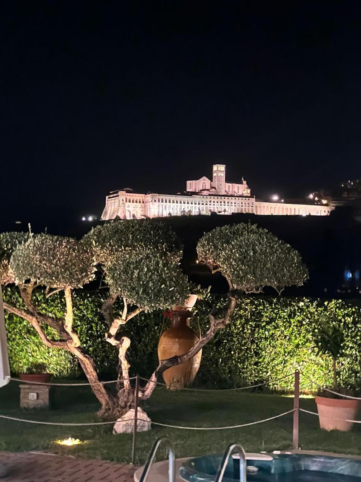 Bed and Breakfast Unica Assisi Agri-Charming House Екстер'єр фото